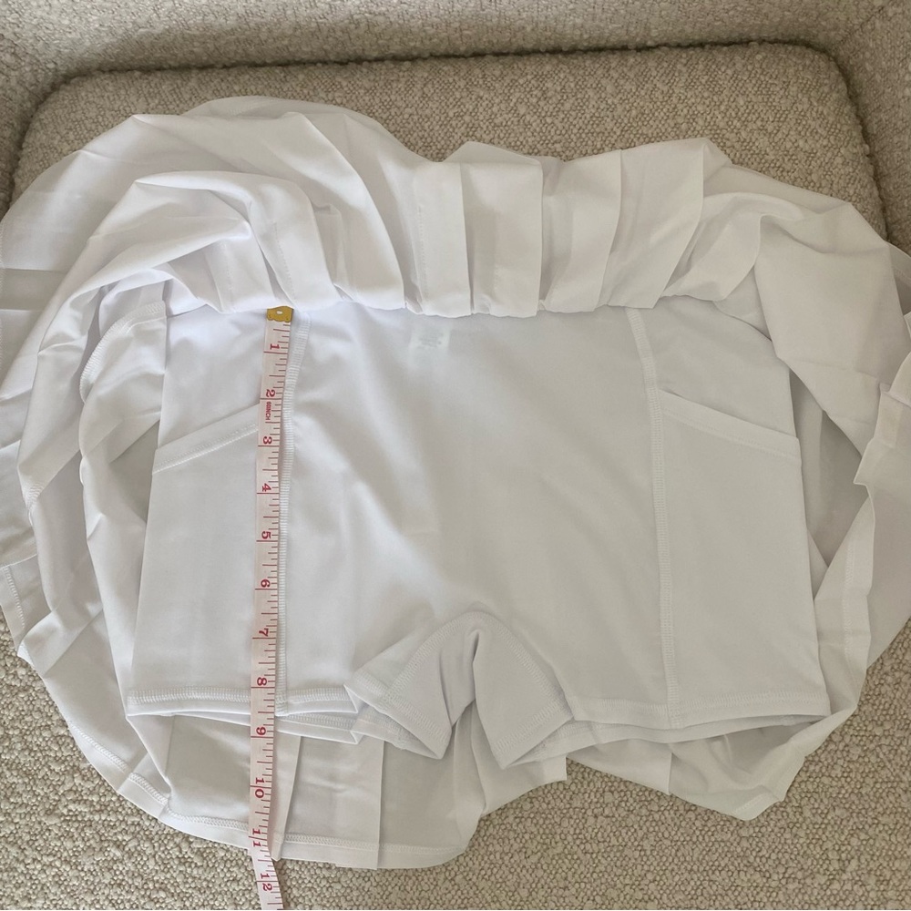 ALO Yoga White Varsity Tennis Skirt Size XS - Picture 8 of 10